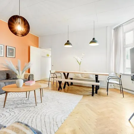 Stylish Flat - 200m2 Of Comfort *