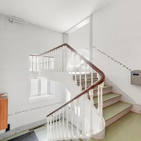 Apartment Stylish Flat - 200m2 Of Comfort *