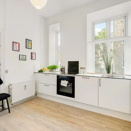 Stylish Flat - 200m2 Of Comfort *